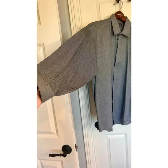 Versace Classics V2 Italian Design Men’s 17 1/2 44 Button Down Cotton Shirt - Picture 2 of 12